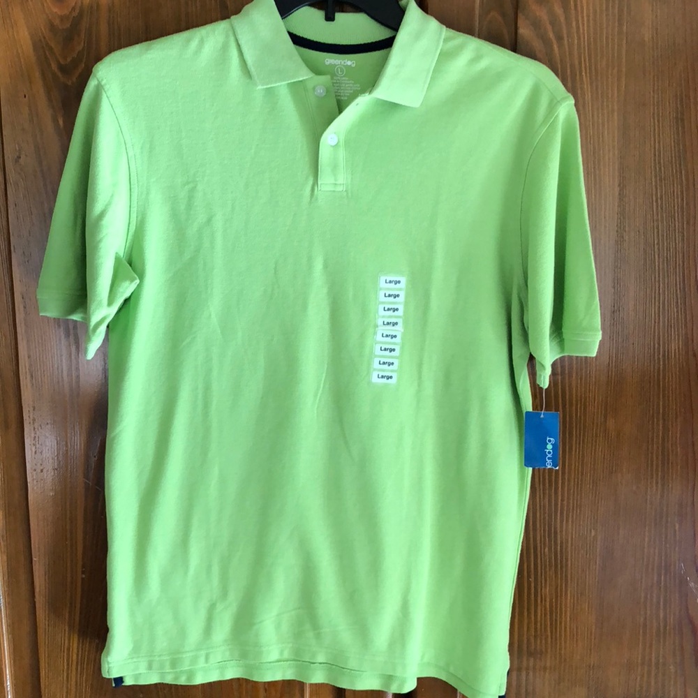 Men’s Short Sleeve Size L NEW